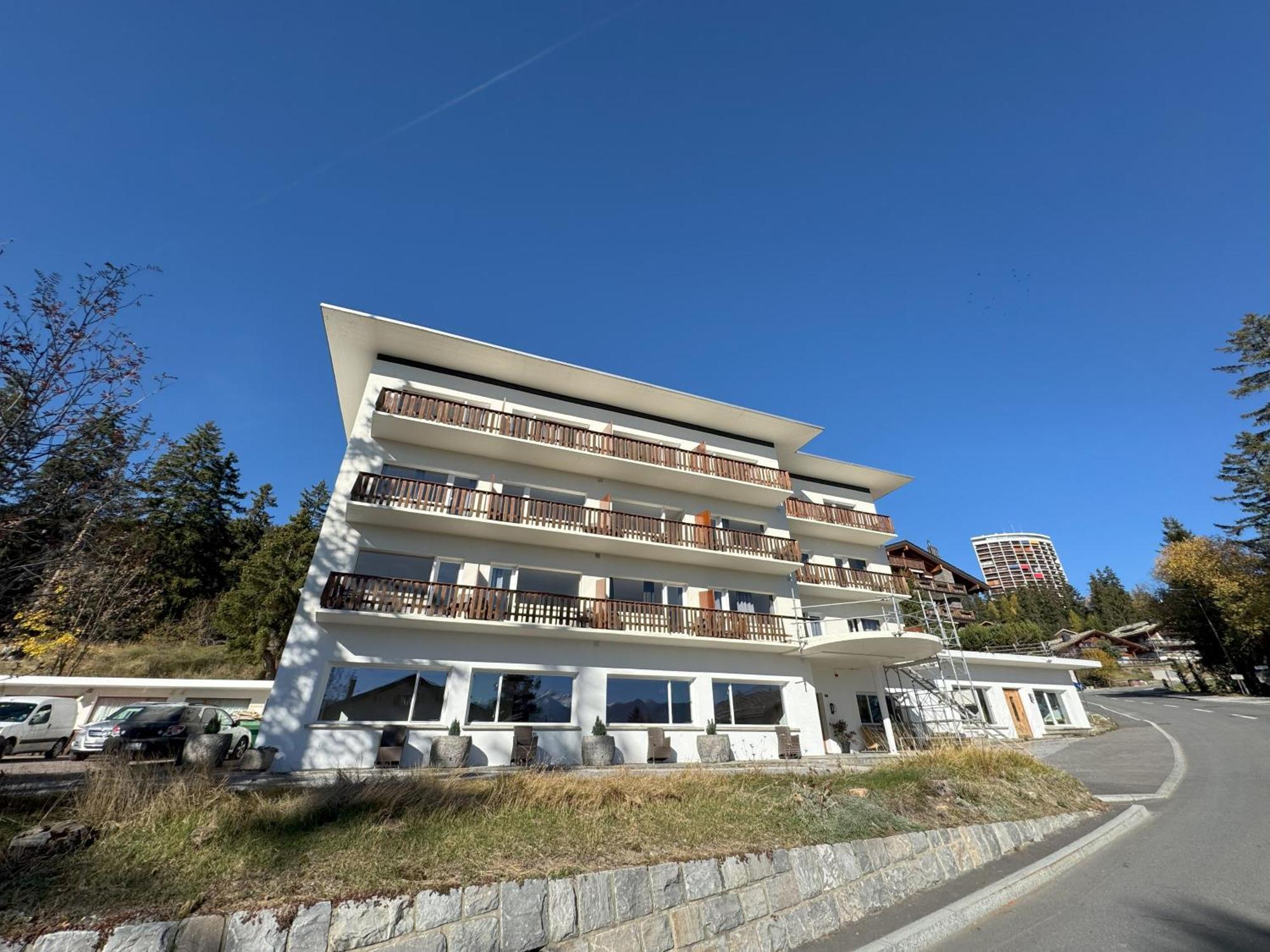 Crans Montana Suites Exterior photo